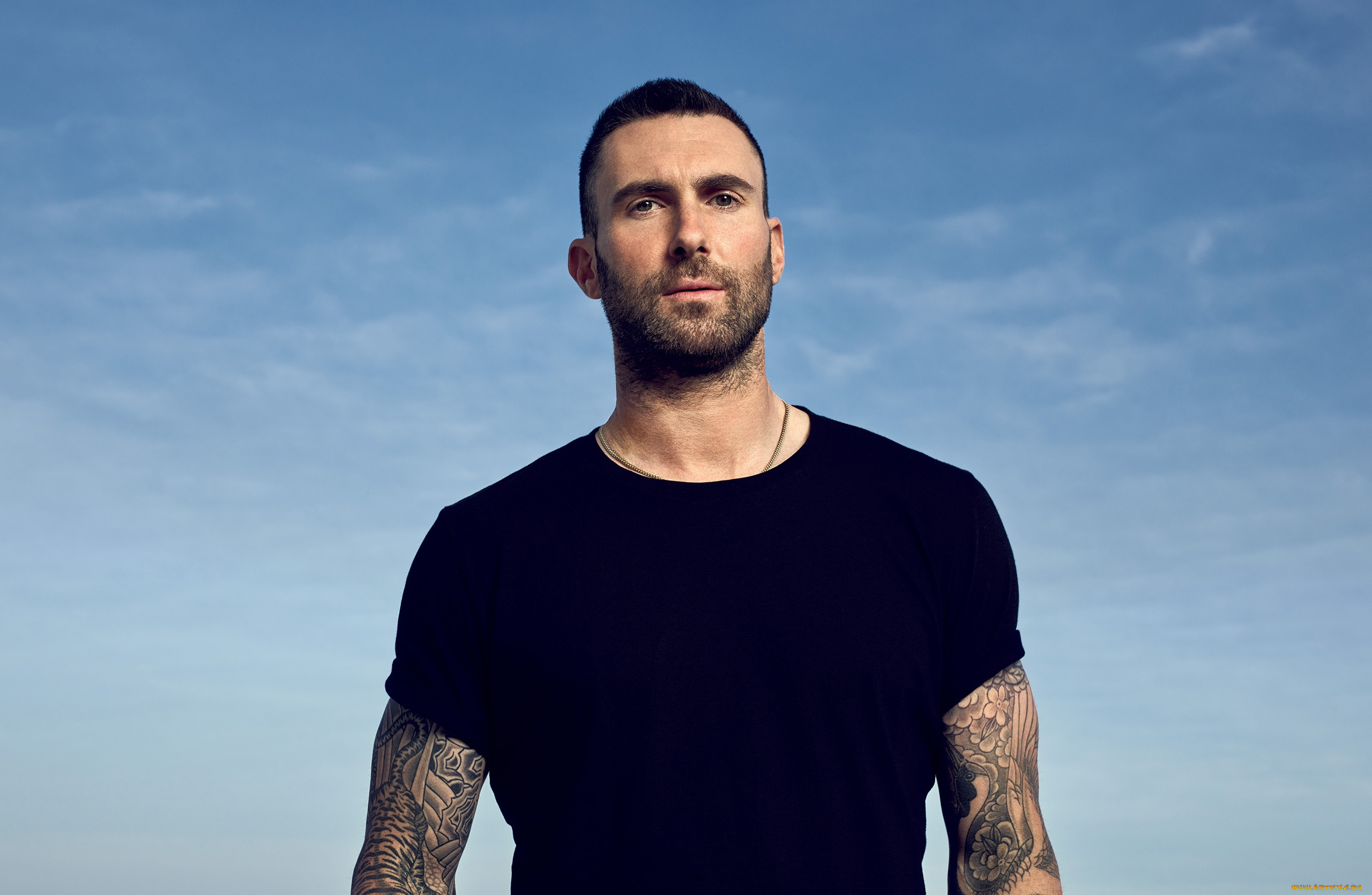 Adam levine песни. Maroon 5 солист. Maroon 5 2023.